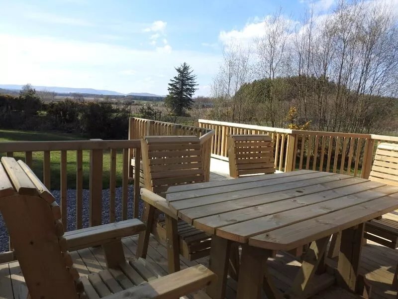 2-bedroom family friendly lodge in private woodland with luxury sauna....