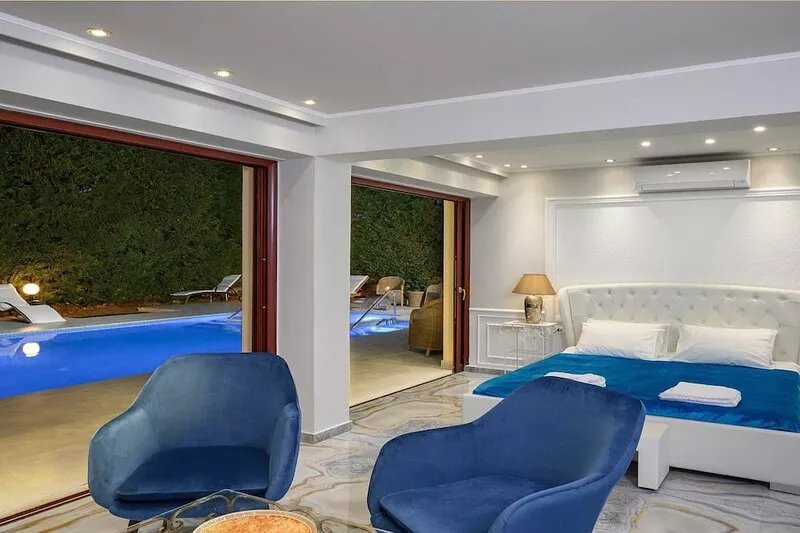 Villa Akropolis Palace heated pool 6 bedroom villa