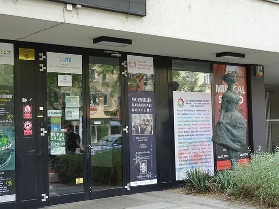 FMH Cultural House (Szakszervezetek Fovarosi Muvelodesi Haz)