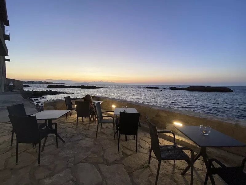 Aristokosmos is an ambient, fully equipped and renovated 19th century mini home.