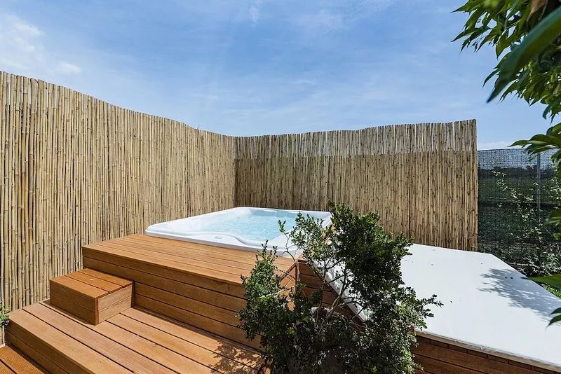 Luxurious villa only 30min from Rome center  outdoorJacuzzi mini pool, Sauna