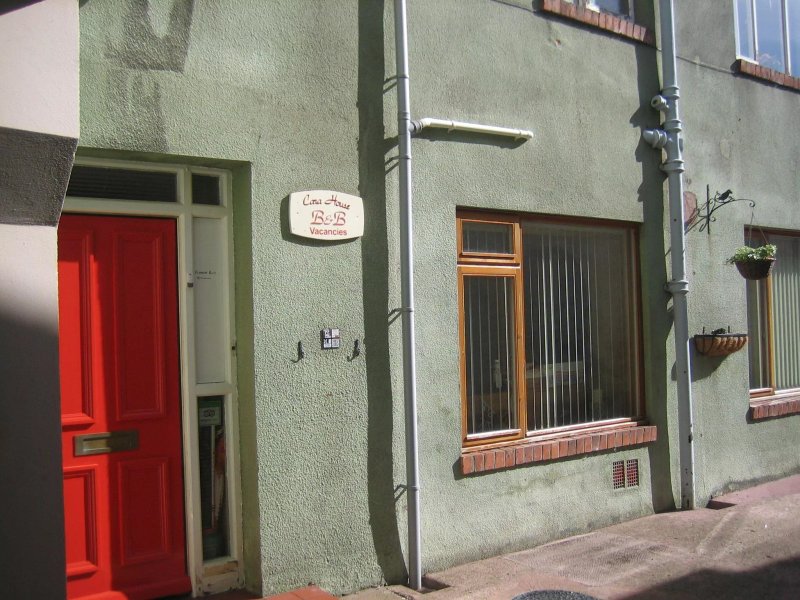 Cara House