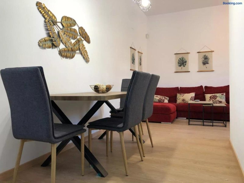APARTAMENTOS Barrio de Santiago