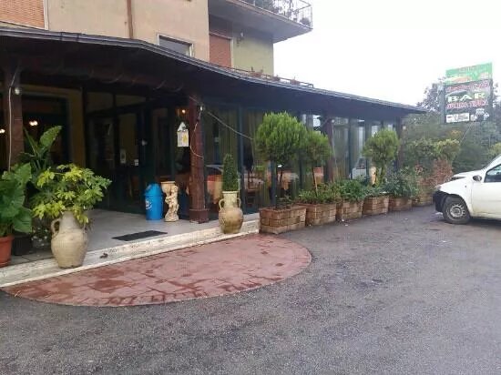 Insolito Bar