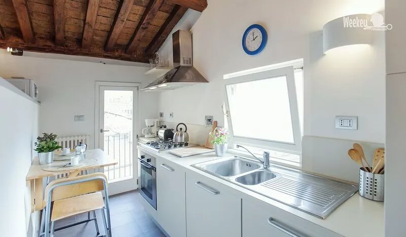 Characteristic apartment for 5 close to piazza Navona