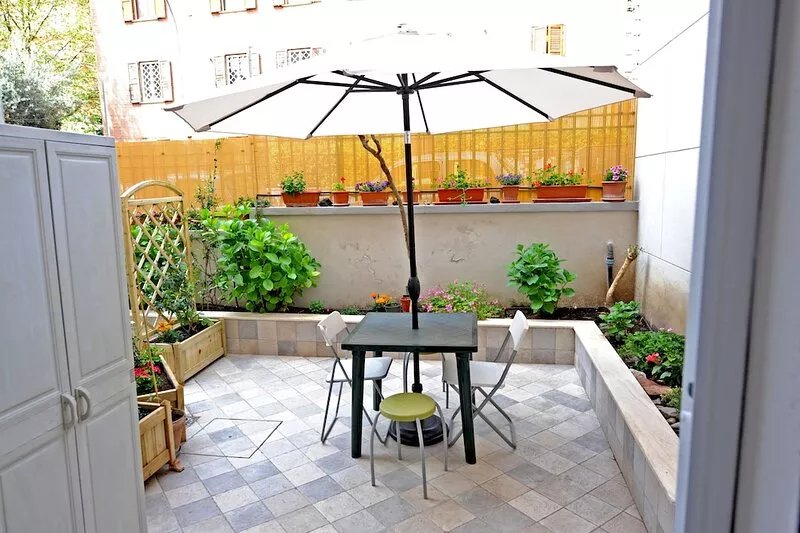 House with terrace near Trastevere Station - Accommodation "The Pomegranate"