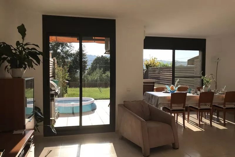 House for 8-9 people 25 min from Barcelona, Montserrat, Sitges, Penedes.