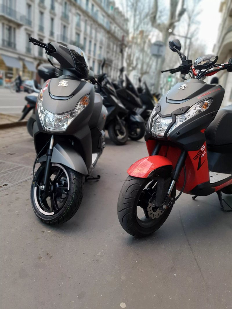Pista Location Scooter