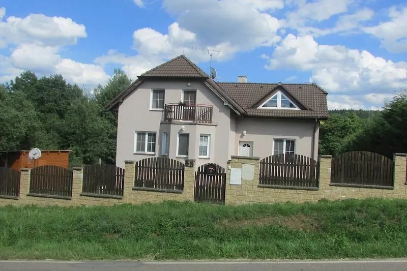 RELAX VILLA  NEAR PRAGUE,INNER POOL, SAUNA,GRILL,BAR,PS3,NINTENDO
