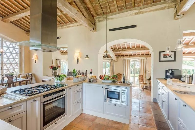 Luxury Wine Estate Villa Framed Among Lucca' Hills