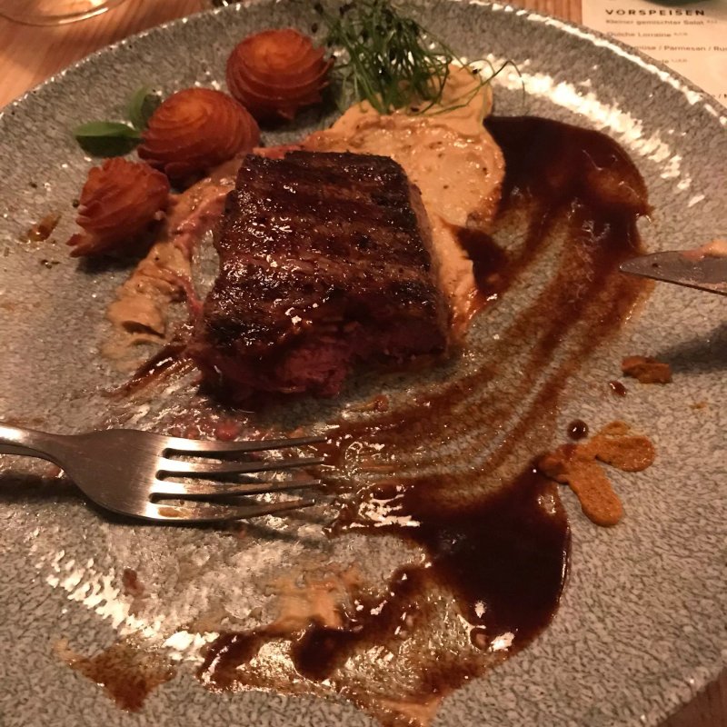Weekend Club&Restaurant