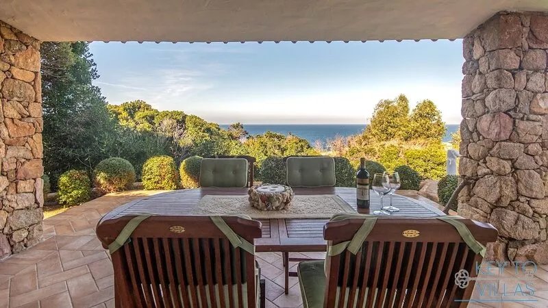 Beautiful modern 2 bed villa, private pool, sea views, small garden, near beach