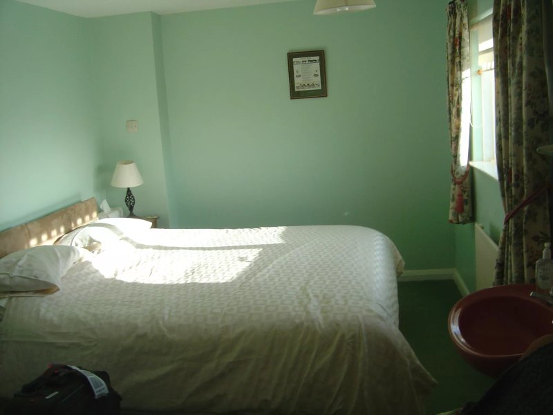 Poplars Farmhouse Bed & Breakfast