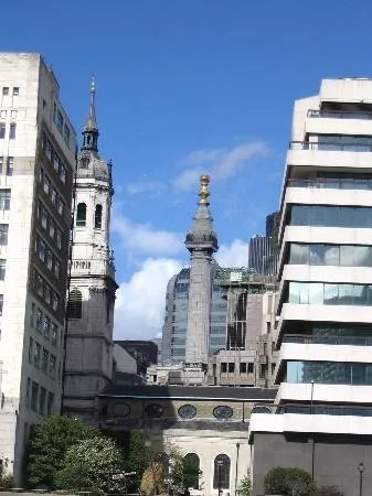 The Monument to the Great Fire of London