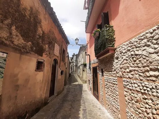 Centro Storico Di Tiriolo