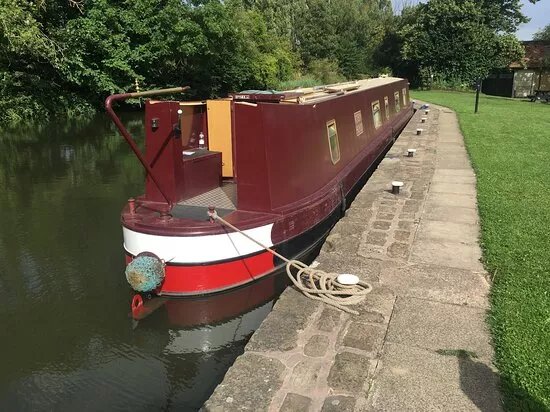 Chesterfield Canal Boat Company