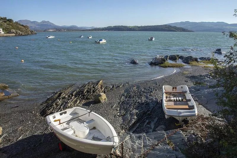 HYFRYDLE, family friendly, country holiday cottage in Borth-Y-Gest