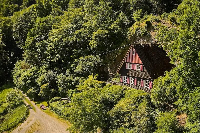 The cozy vacation home with a fantastic view of the Moselle