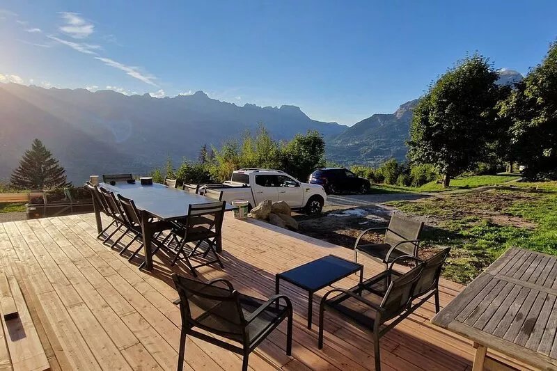 St Gervais les Bains, on the heights, magnificent view, apartment sleeps 12