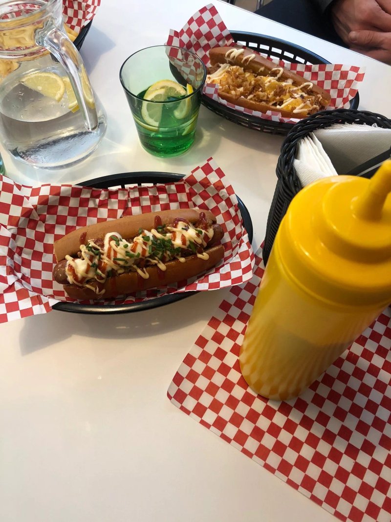 Hotdogys