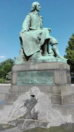 Guericke Denkmal