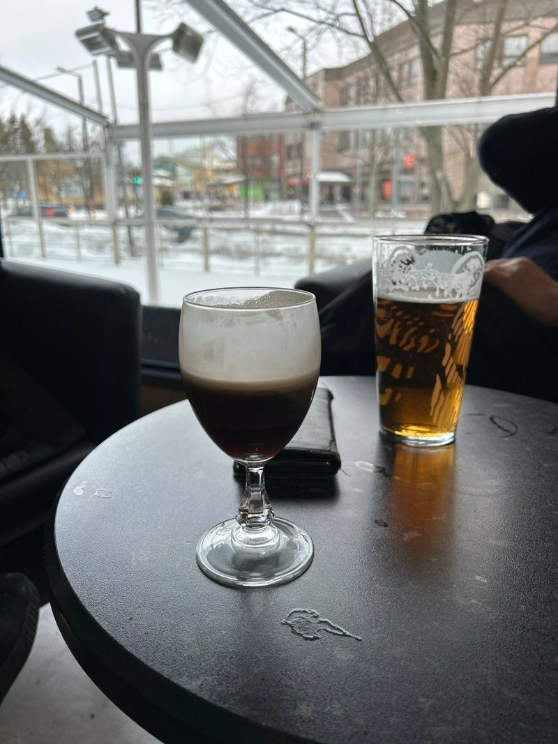 Pingviini Street Bar