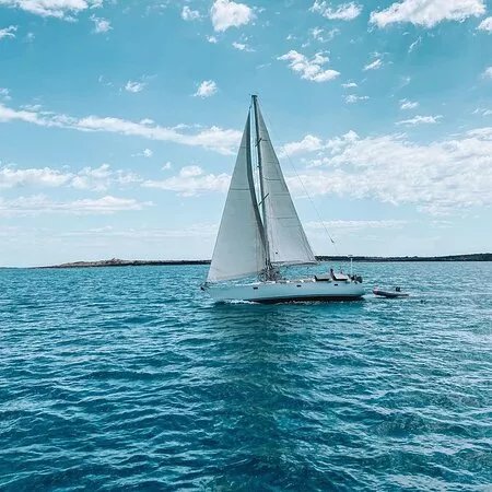 Ahora Sailing