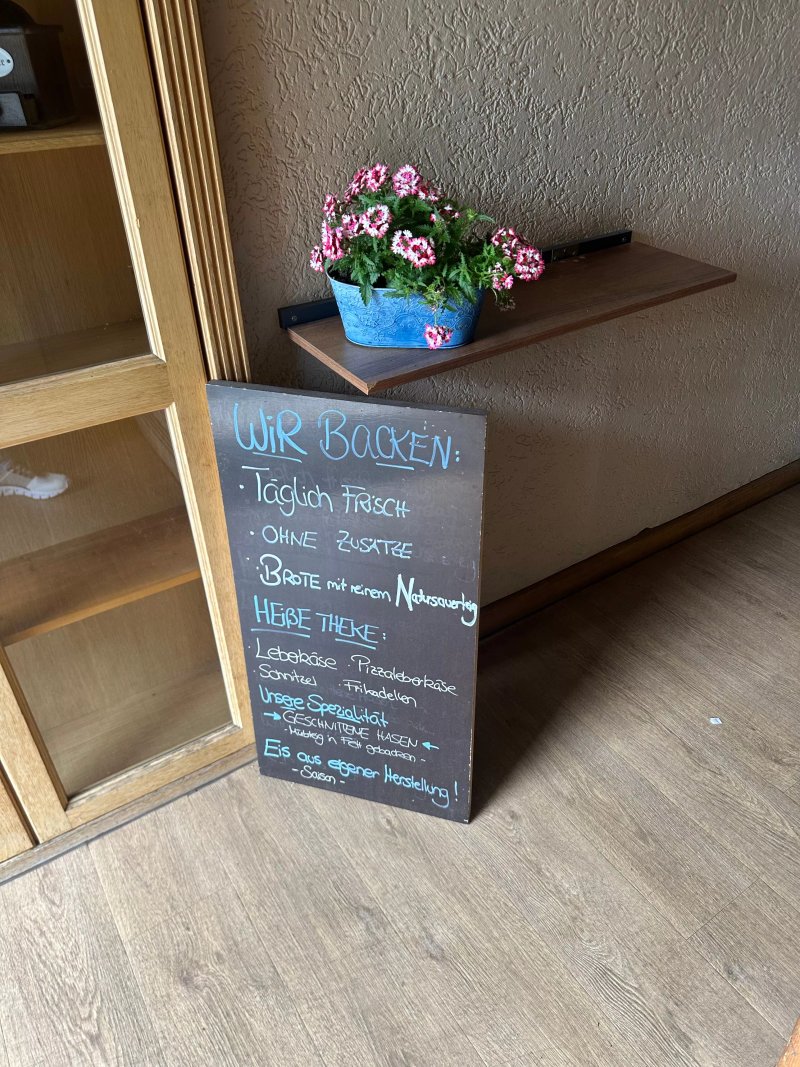 Backerei-Cafe-Speiselokal Achtziger