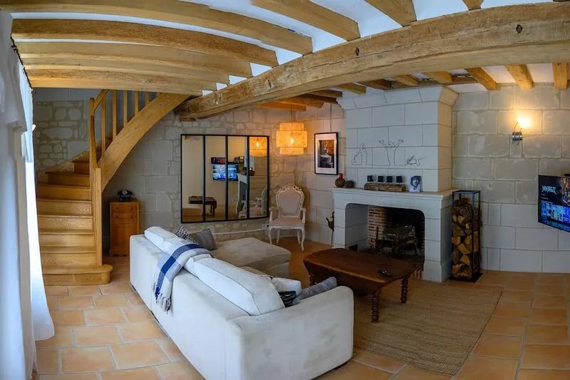 Nice house with pool in the heart of the village
