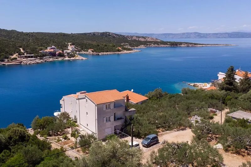 Two bedroom apartment near beach Cove Pokrivenik, Hvar (A-4604-b)