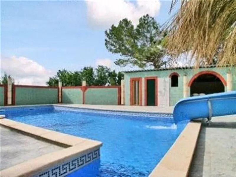 Villa, slide, swimming pool, summer kitchen, tennis court, basketball, soaking