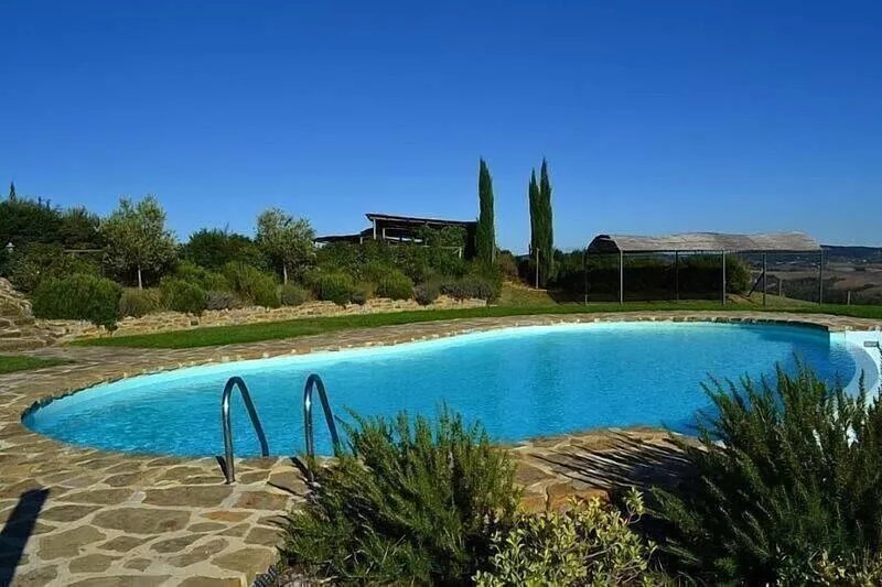 Casa Glenda: A characteristic and welcoming two-story apartment that is part of