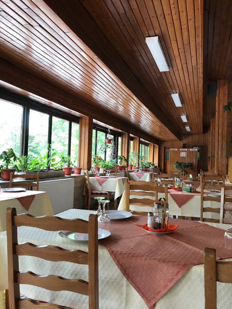 Restaurant Aleea Nucilor