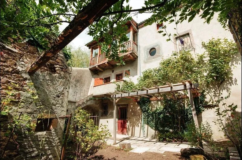 Welcome to La Maison des Vignerons