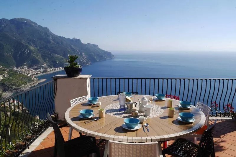Villa in Ravello with Stunning Sea Views + Secure Parking