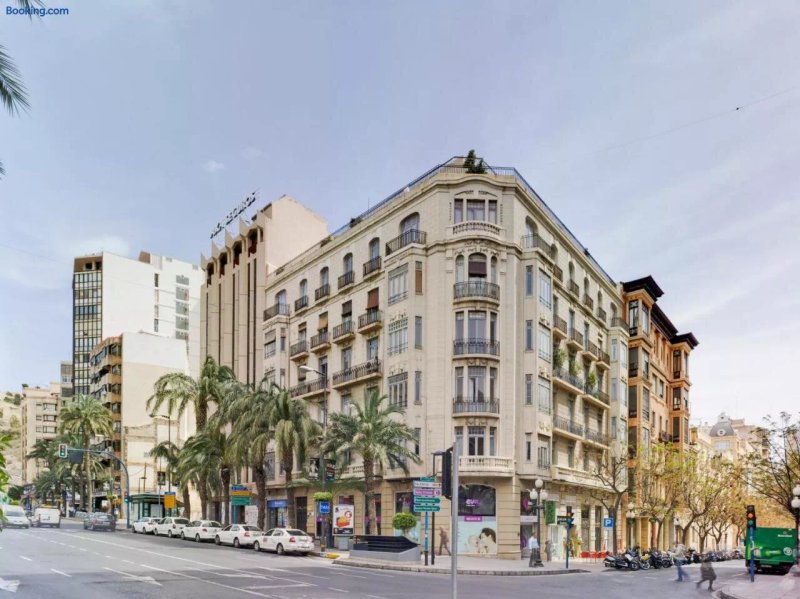 Apartamentos Alfonso X