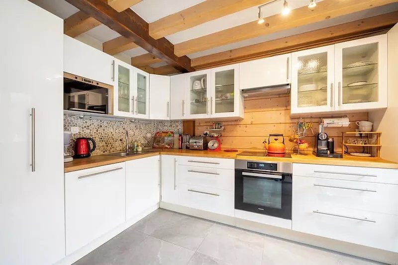 4 Bedroom chalet 5 minutes walk to the centre of Chamonix
