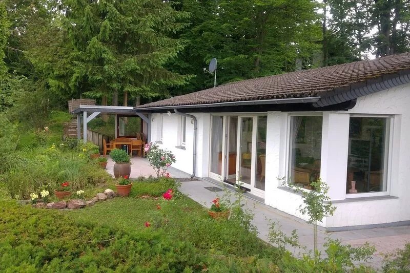 Beautiful detached holiday home with a sunny location and panoramic views