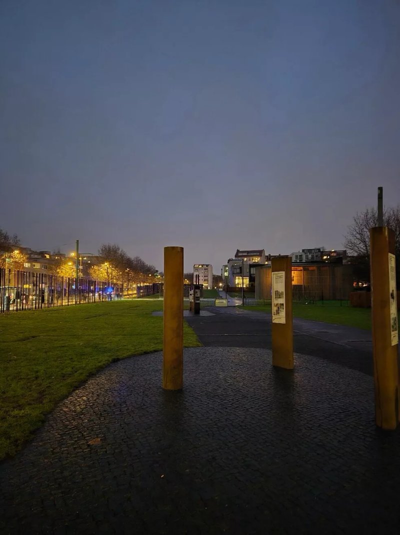 Victims of the Berlin Wall Window of Remembrance
