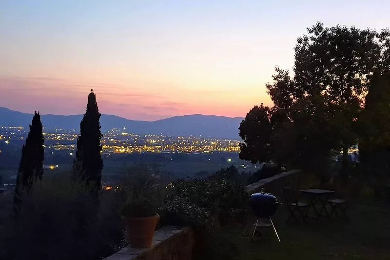 Country Villa - exclusive panorama - excellent location for Pistoia, Florence