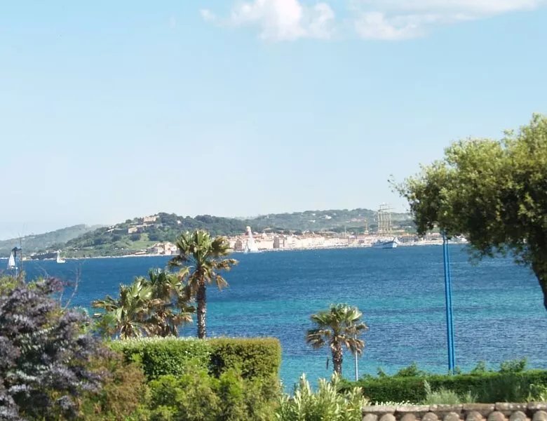 DOMAINE BEAUVALLON -200M BEACHES - GOLFE SAINT-TROPEZ - STE MAXIME - VILLA 300m