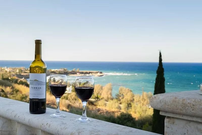Pomos Harbour View Villa – luxury with panoramic sea views