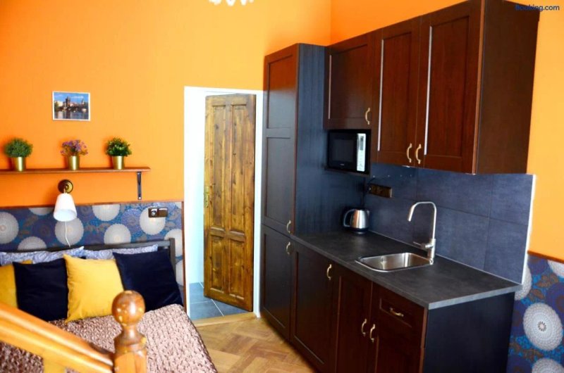Vinohrady ateliers in the heart of Prague! AMAZING LOCATION