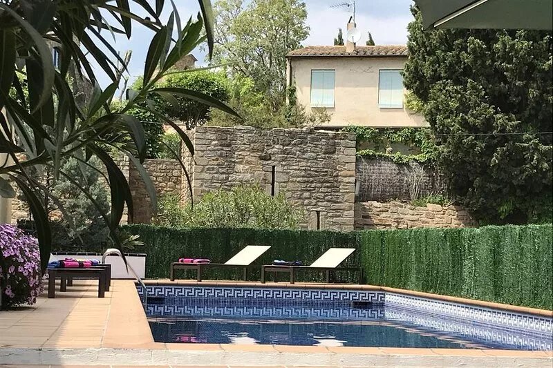 Mascaros - beautiful, large house with own pool