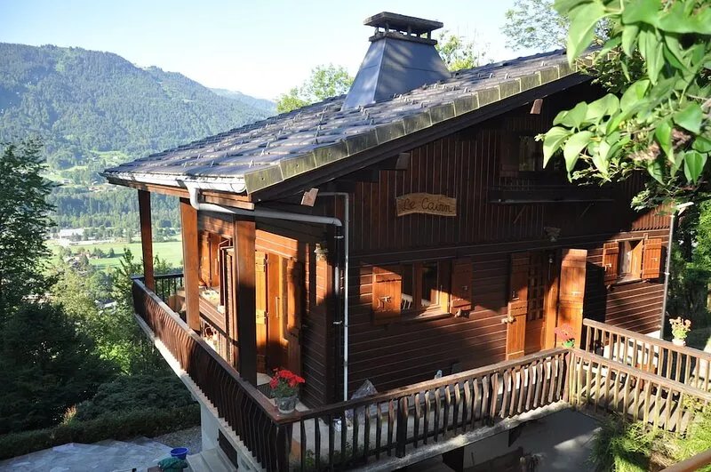 Family chalet 90 m² 8pers close to town center with panoramic south-facing view,