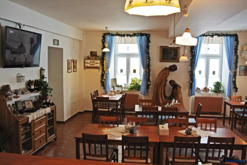 Restaurace A Penzion Ubrousku Prostri Se