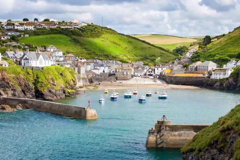 Just reduced for July & Aug-Geranium Cottage, Port Isaac sleeps 8 + dogs