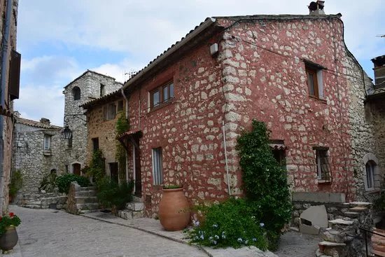 Tourrettes-sur-Loup - Village Medieval