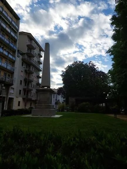 Obelisco in onore di Francesco I