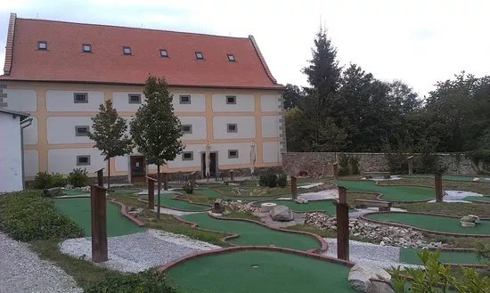 Adventure golfove hristE Zamek Hradek